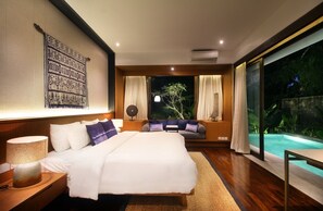 4 bedrooms, WiFi, bed sheets - Modern Tranquility in Berawa – 4BR Villa in Canggu (Badung)