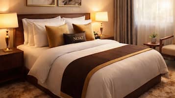 Standard Studio, Balcony, City View | Desk, laptop workspace, soundproofing, iron/ironing board