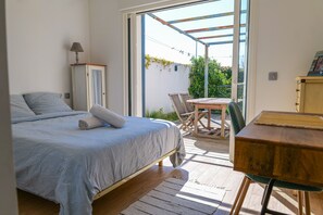 4 bedrooms, free WiFi, bed sheets