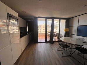 Dining - Spacious and cozy apartment with terrace and views – ideal for a relaxing stay (Torremolinos)