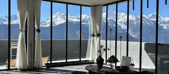 Wake UP IN SNOW MOUNTAIN