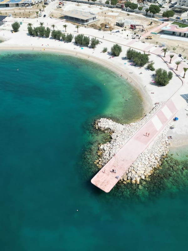 On the beach, white sand, 7 beach bars