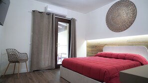 3 slaapkamers, reisbedje, wifi, beddengoed