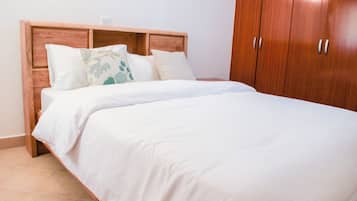 Comfort Villa | 4 bedrooms, iron/ironing board, free WiFi
