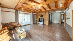 Basic Room, 3 Bedrooms (Love Room(Pet/ Private BBQ)) | 1 bedroom, free WiFi