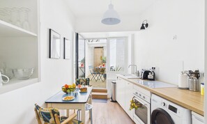 Fridge, microwave, oven, dishwasher