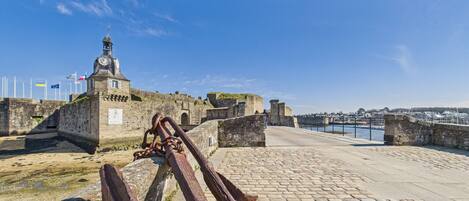 مكان جذب سياحي