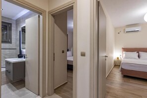 3 bedrooms, iron/ironing board, travel crib, free WiFi