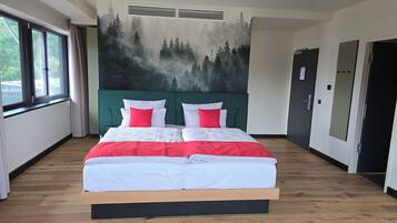 Luxe studio suite, uitzicht op heuvels | 1 slaapkamer, luxe beddengoed, Select Comfort-bedden, een minibar