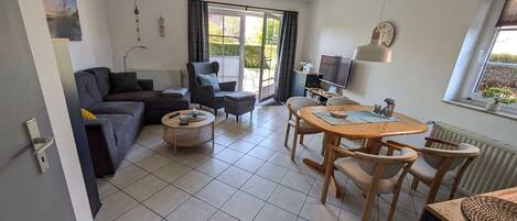 Télévision, chaîne hi-fi