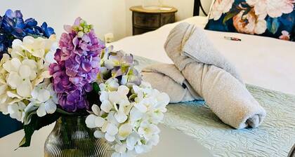Charming 1-bedroom cottage in fantastic Cape Town with AC, WiFi