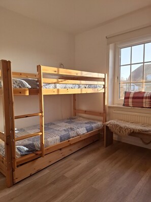 2 habitaciones, tabla de planchar con plancha y wifi