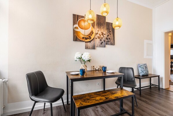 Dining - Apartment 'Key2Komfort - Rheinberg Old Town II' with Wi-Fi (Rheinberg)