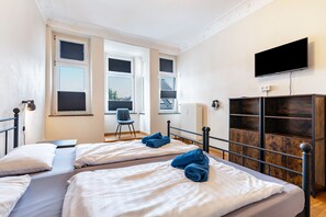3 bedrooms, free WiFi, bed sheets