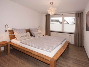 2 bedrooms, free WiFi, bed sheets
