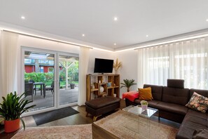 Televisión, chimenea