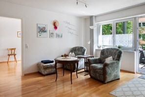 Interior - Apartment 'Ardoma' with Balcony and Wi-Fi (Freiburg im Breisgau)