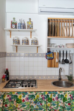 Microwave, stovetop