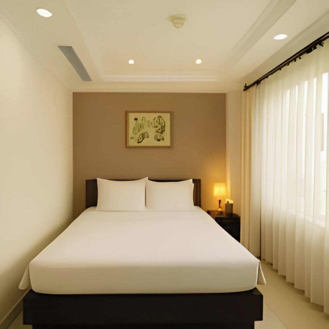 Habitación individual estándar | Caja fuerte, escritorio, cortinas opacas y sistema de insonorización