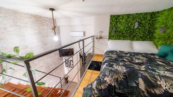 1 Schlafzimmer, BĂŒgeleisen/BĂŒgelbrett, WLAN, BettwĂ€sche