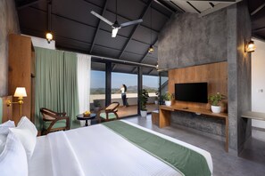 Honeymoon Suite, Balcony, Mountain View | Balcony view