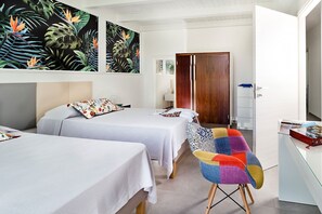 5 bedrooms, iron/ironing board, travel cot, free WiFi