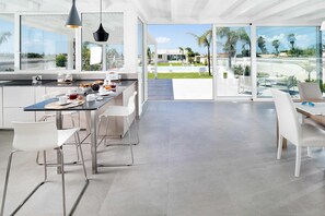 Dining - Casa Sunnshine with shared pool - My Rental Homes (Marsala)