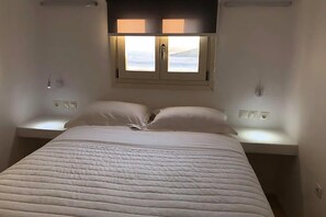3 slaapkamers, een strijkplank/strijkijzer, reisbedje, gratis wifi