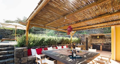 Villa Alcantara with heated pool - My Rental Homes