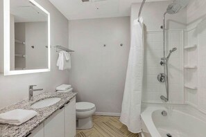 تجهيزات دش، مجففات شعر، مناشف