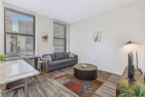 تلفزيون، مكتب