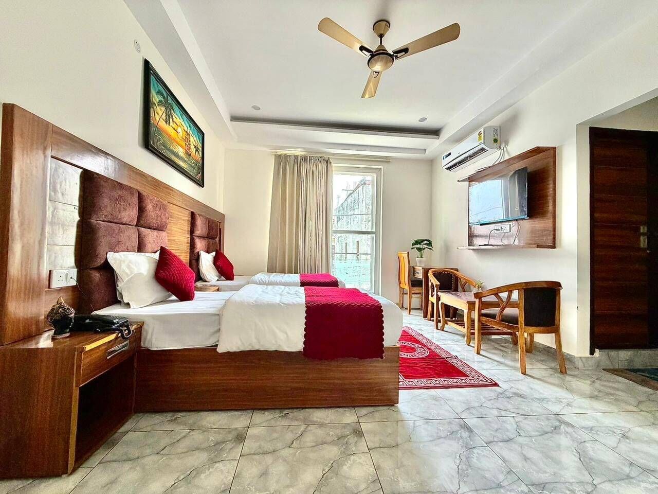 Deluxe Suite, River View