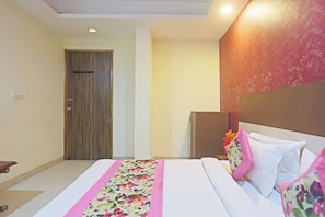 In-room safe, desk, laptop workspace, soundproofing