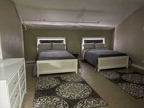 5 Schlafzimmer, Bügeleisen/Bügelbrett, WLAN, Bettwäsche