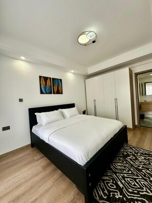 2 chambres, fer et planche à repasser, Wi-Fi, draps fournis