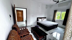 Luxury-Zimmer, 1 King-Bett, Balkon, Parkblick | Zimmerausstattung