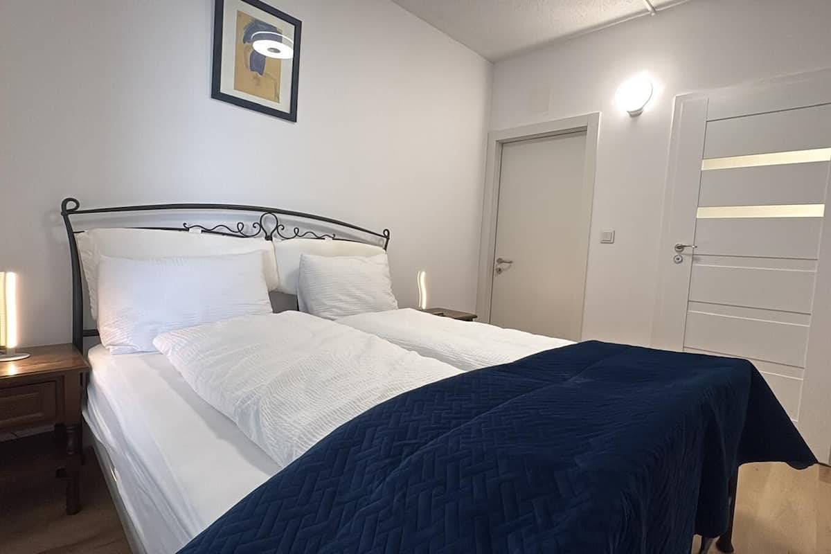 Economy Double Room | Free WiFi
