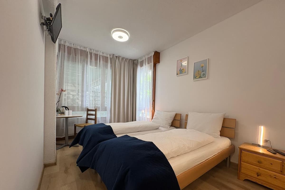 Economy Twin Room | Free WiFi