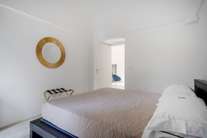 1 chambre, fer et planche Ă repasser, Wi-Fi, draps fournis