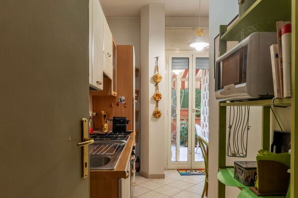 Microwave, oven, stovetop, toaster