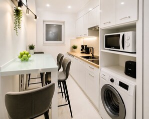 City Apartment, Park View | Private kitchen - Metropole Apartments Romana Square (Bucharest)