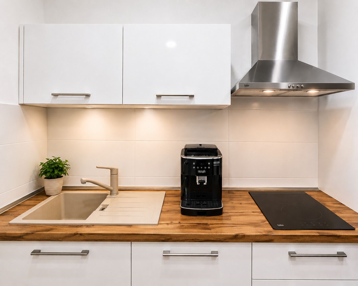City Apartment, Park View | Private kitchen | Espresso maker, coffee/tea maker, electric kettle