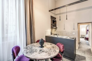 Deluxe Apartment, City View | Private kitchen | Espresso maker, coffee/tea maker, electric kettle - Palazzo Ottavia-Maison D'Art Collection (Rome)