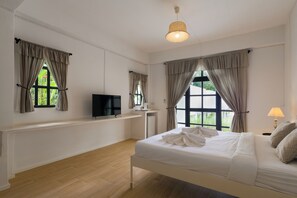 Deluxe Room, Pool View | Free WiFi - Villa La Flora Kaeng Krachan (Kaeng Krachan)