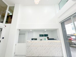 Quầy tiếp tân
