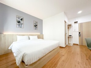 Ameublement personnalisé, Wi-Fi gratuit, draps fournis