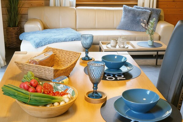 Tv, dvd-afspiller, videobibliotek, stereoanlæg