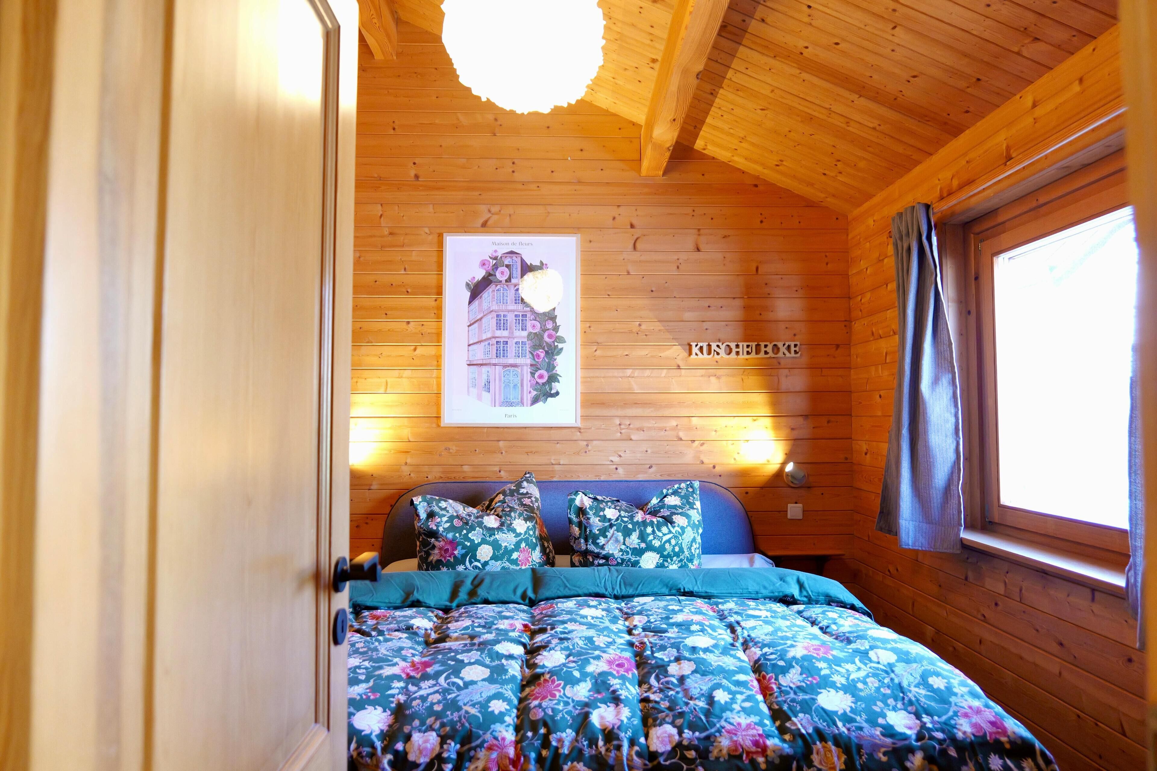 2 Schlafzimmer, Reisekinderbett, kostenloses WLAN, Bettwäsche