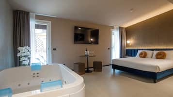 In-room safe, free WiFi