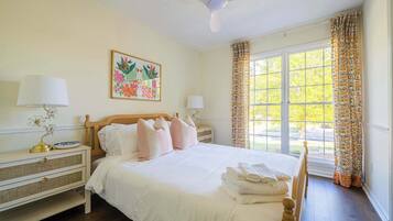 3 Schlafzimmer, BĂźgeleisen/BĂźgelbrett, Reisekinderbett, WLAN